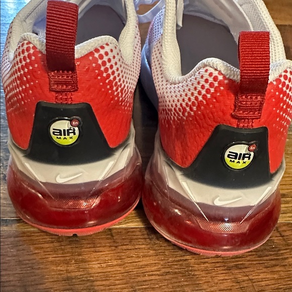Nike White, Red & Black Air Max Running Sneakers - Picture 4 of 4